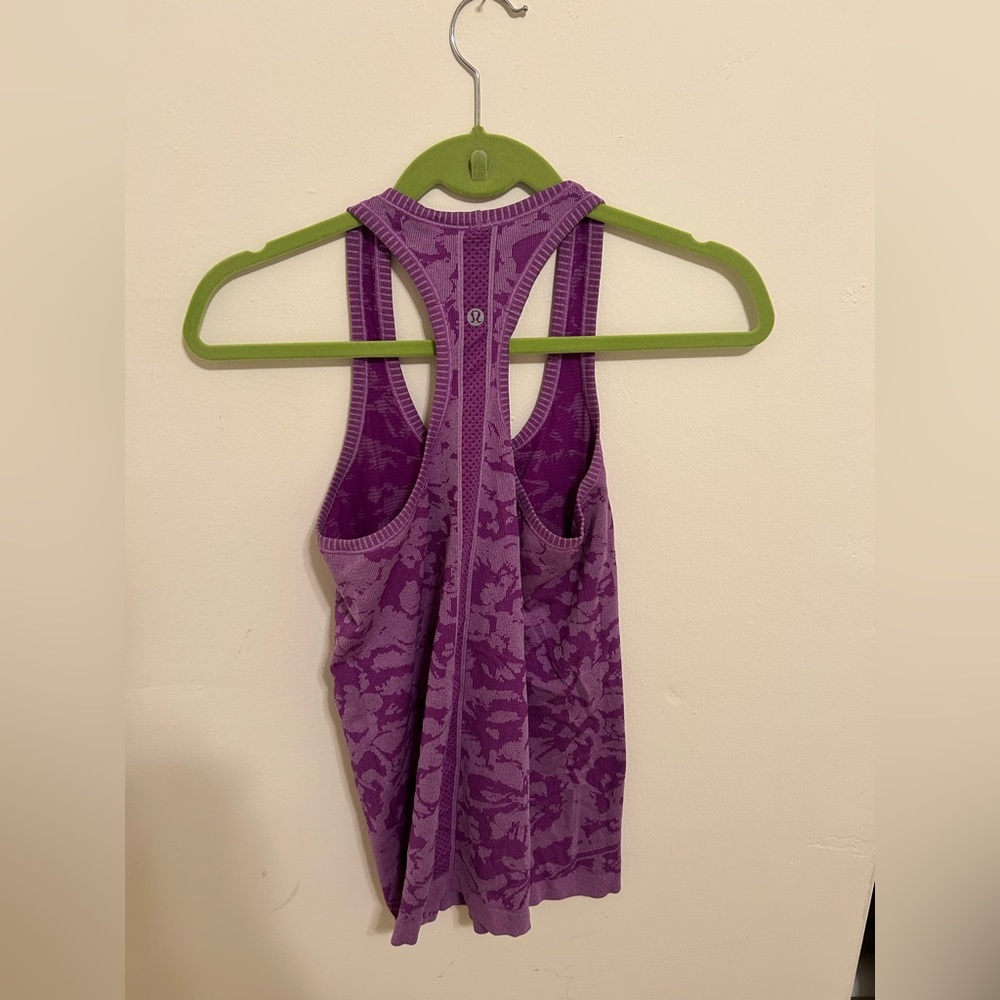 Lululemon tank top
